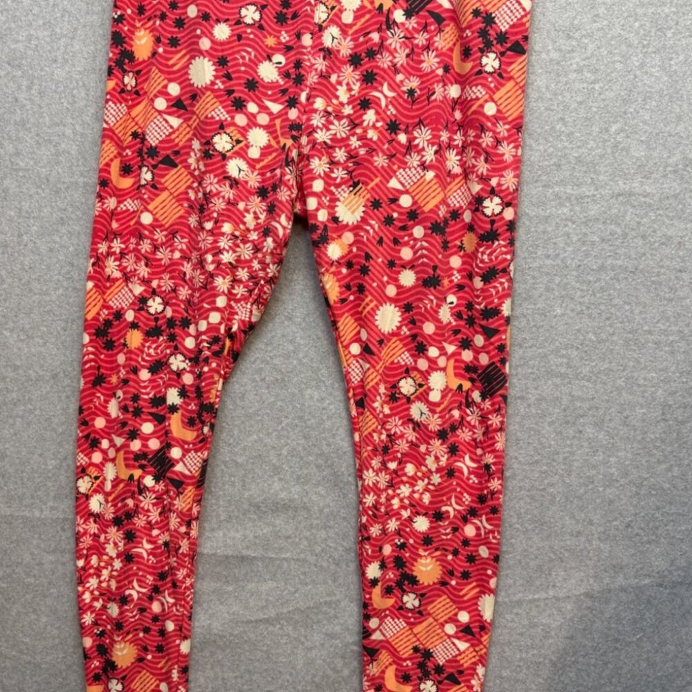 LuLaRoe  Rose Pattern Floral Flowers Pink and Black